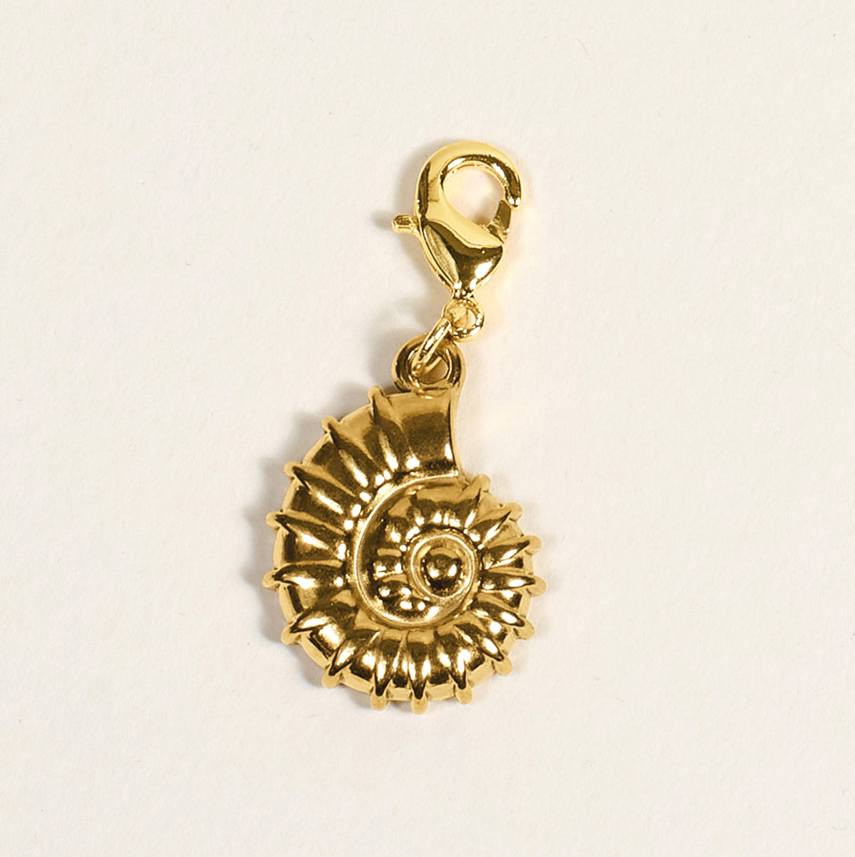 Picture of Jewelry Charm Gold-Conch Shell