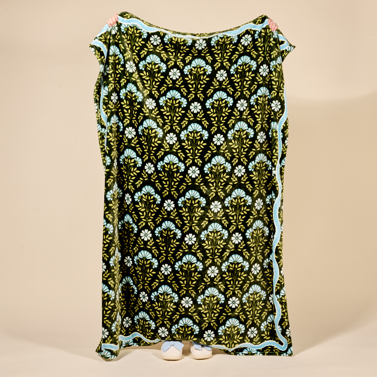 Picture of Snuggle Up Plush Blanket-Everbloom Forest Green