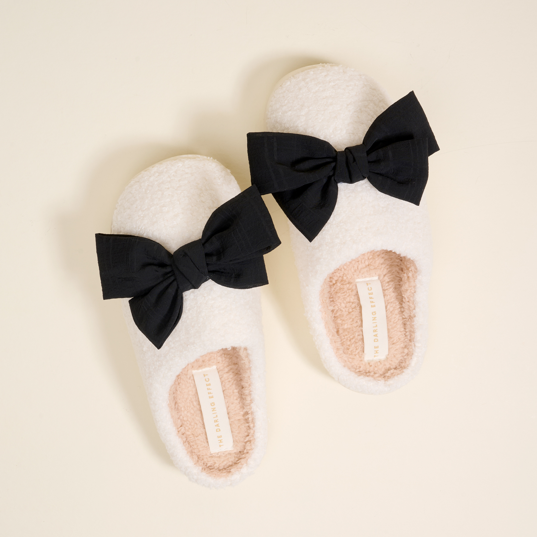 Picture of Fuzzy Slippers-Betty Bow Black M/L