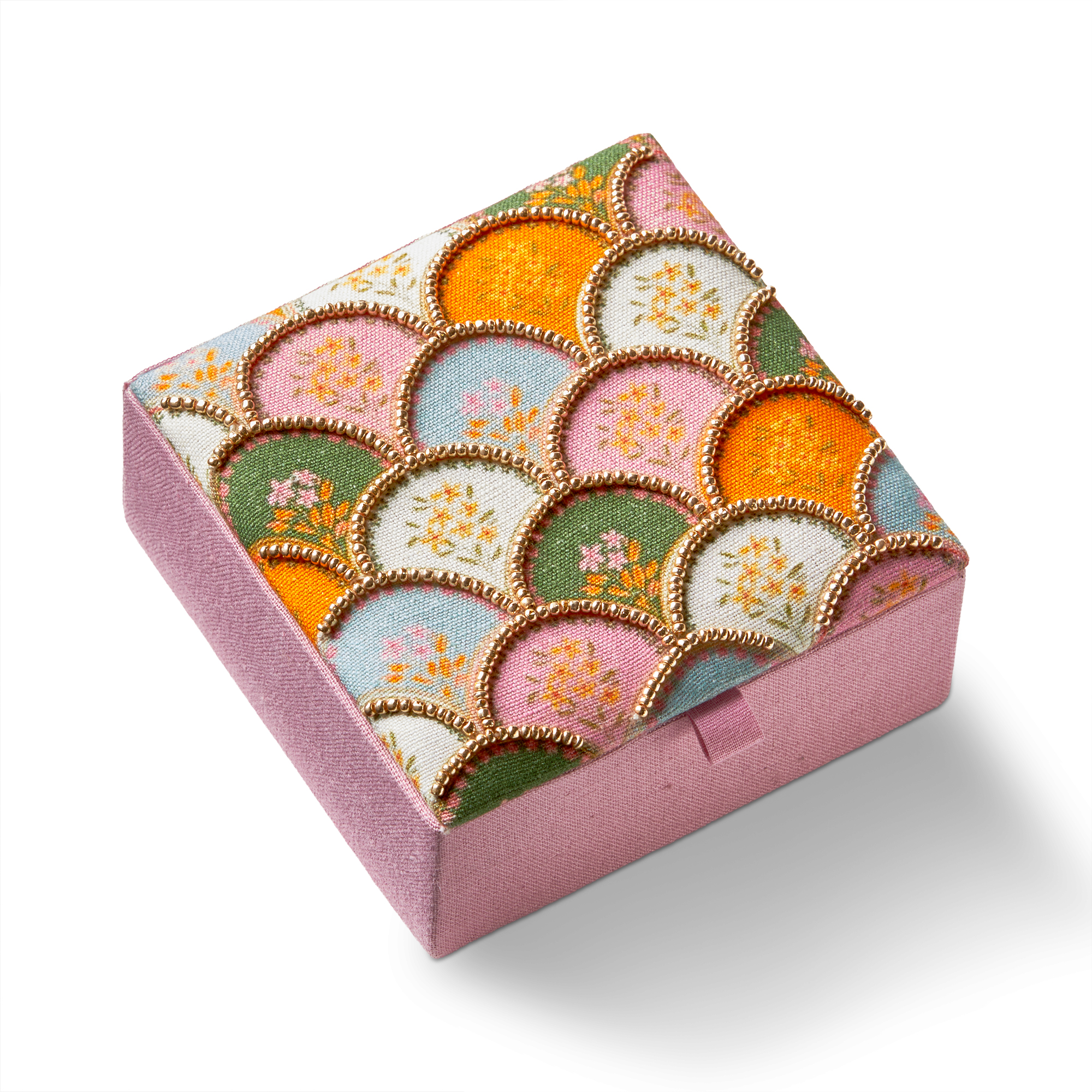 Picture of SCALLOP EMBROIDERED SQ JEWELRY RING BOX