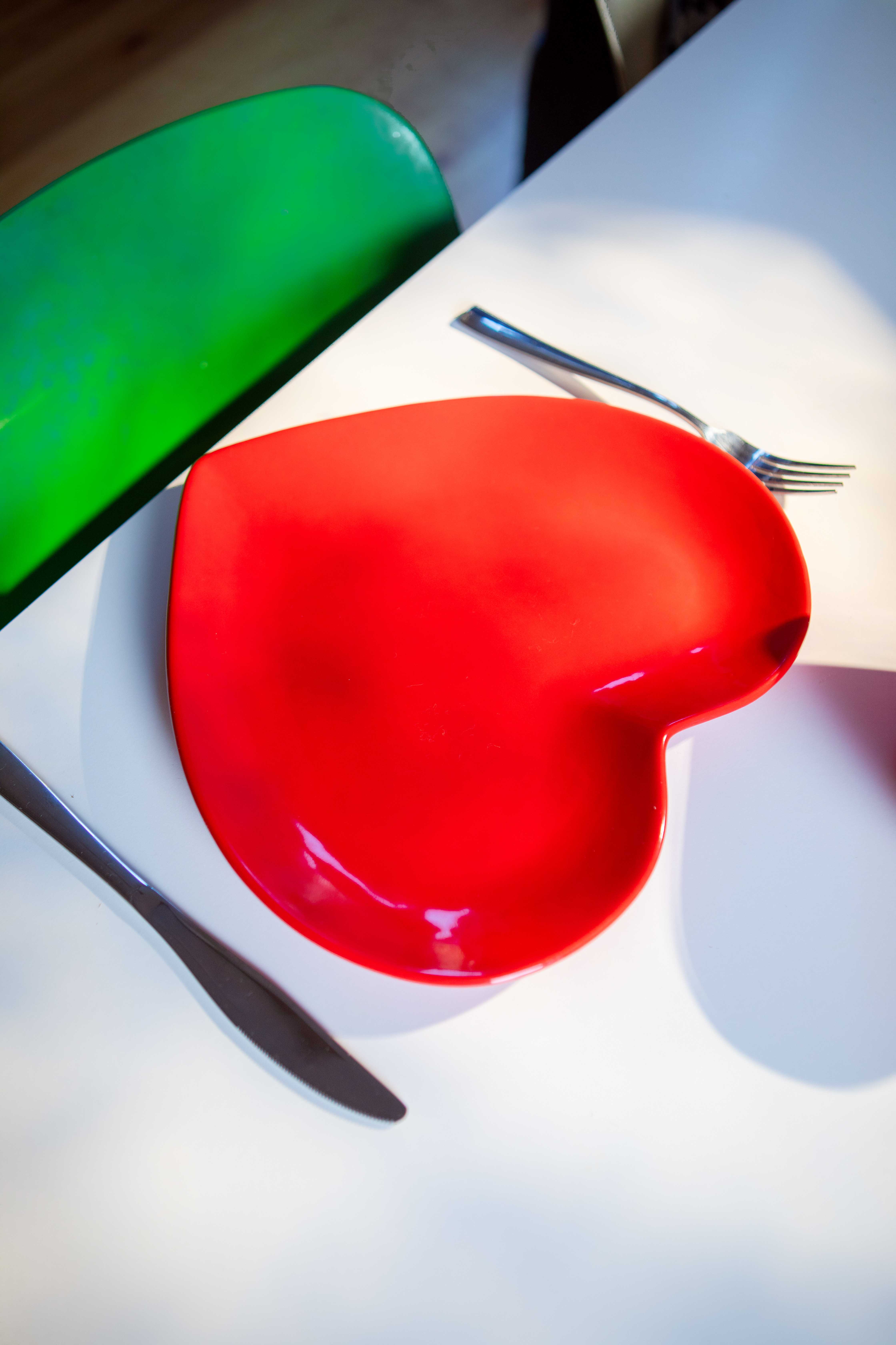 Picture of DOIY, Plate, L, Love, Red