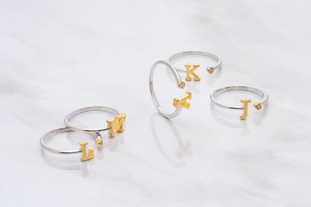 Picture of 24pc combo two tone block letter cz initial ring p