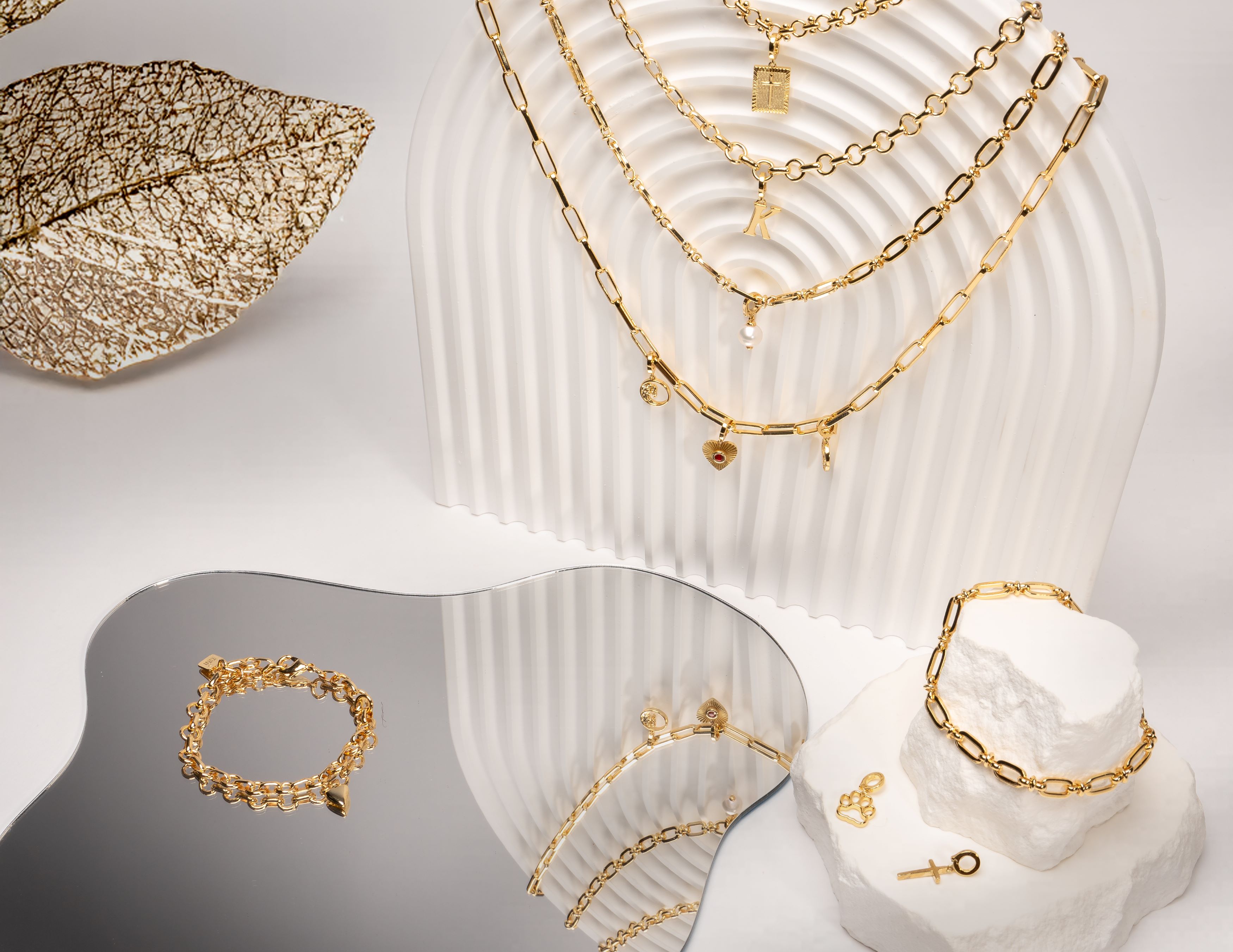 Picture of 128pc gold designed for charming charm package-5%o