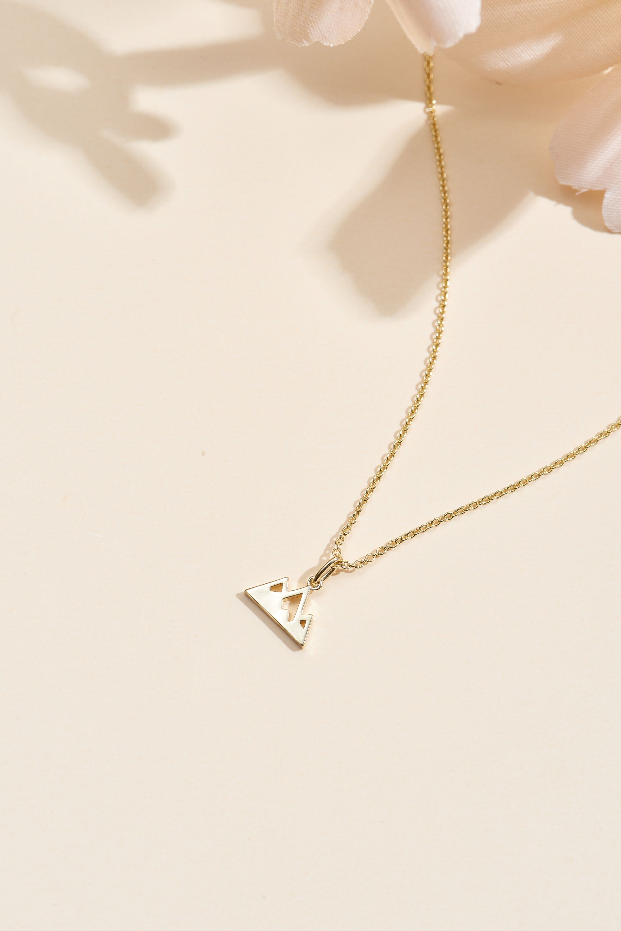 Picture of gold wish and wonder tri mountain necklace