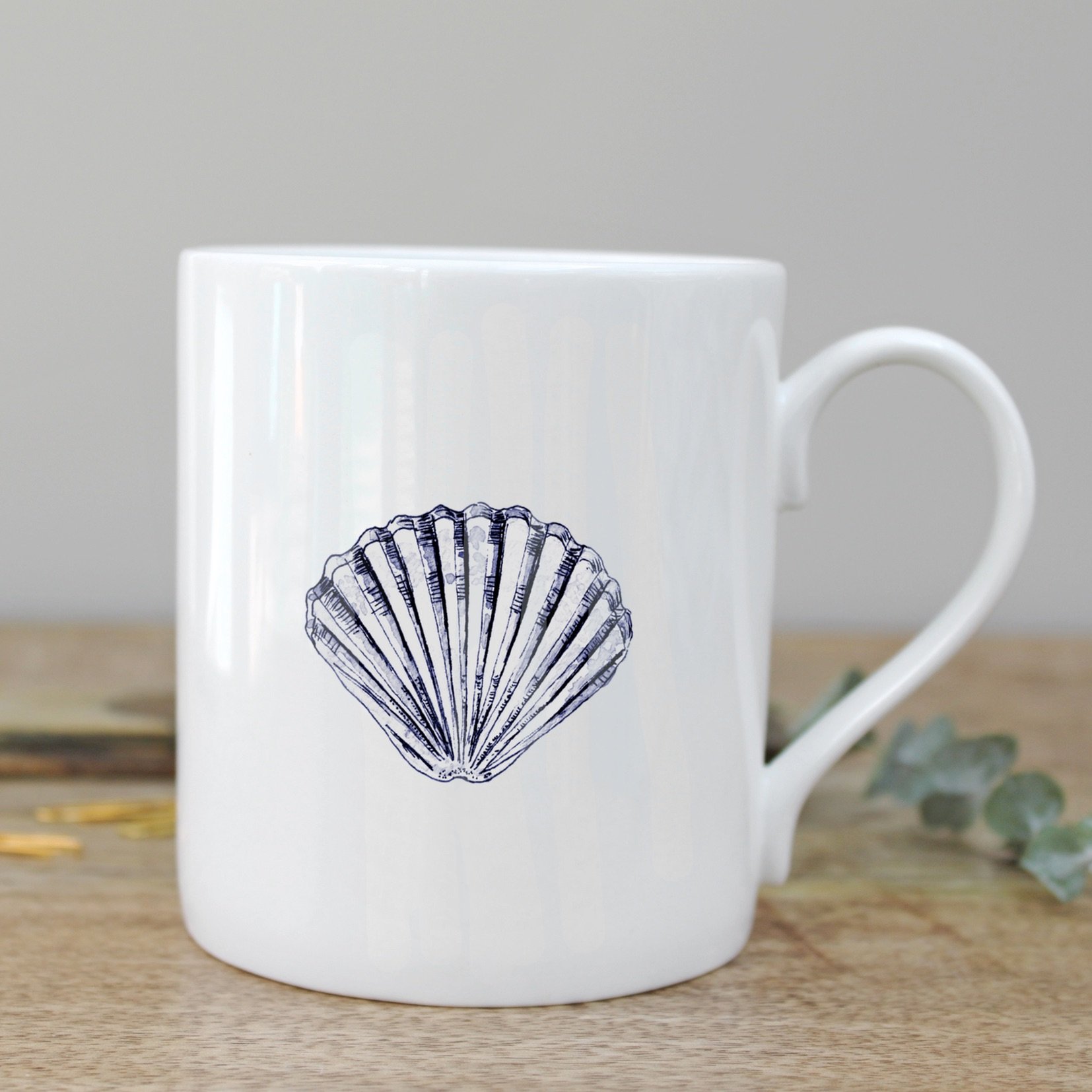 Picture of Scallop Shell Mug in a Gift Box