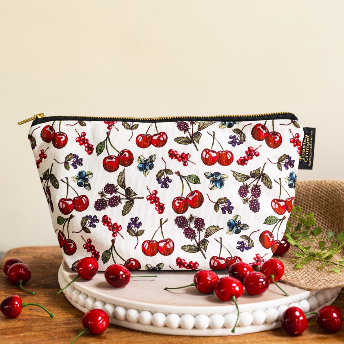 Picture of Mon Cheri (Pure) Wash Bag
