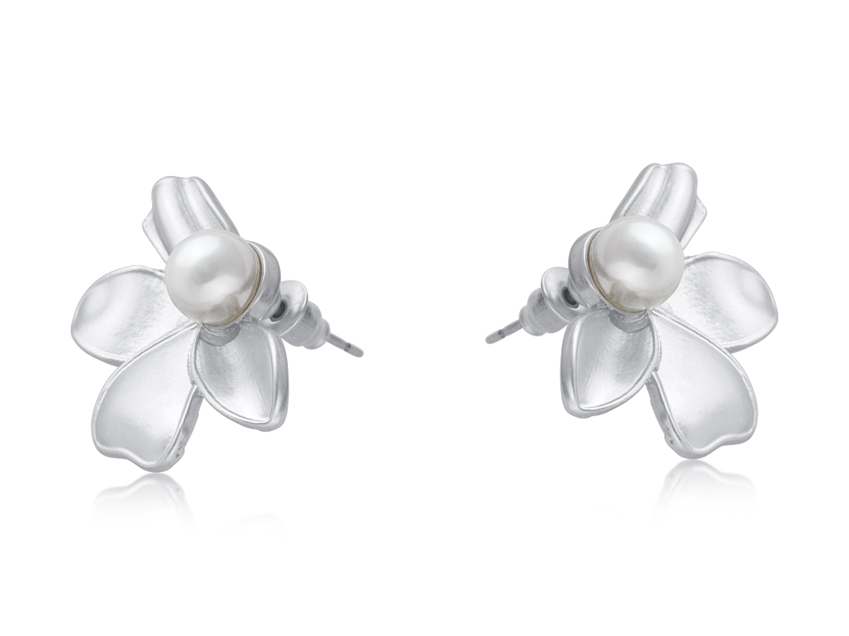 Picture of MATTE SILVER  BEATRICE PEARL FLORAL MATTE  EARRING
