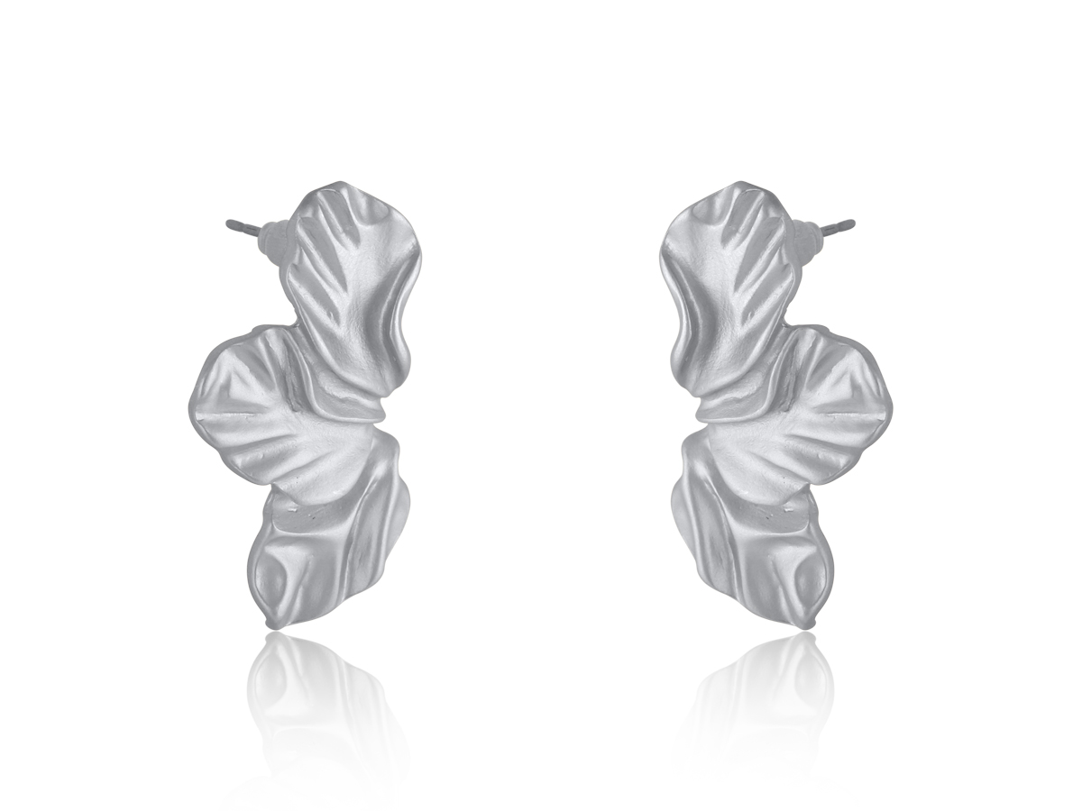 Picture of MATTE SILVER  OLIVIA PETAL FLORAL EARRINGS
