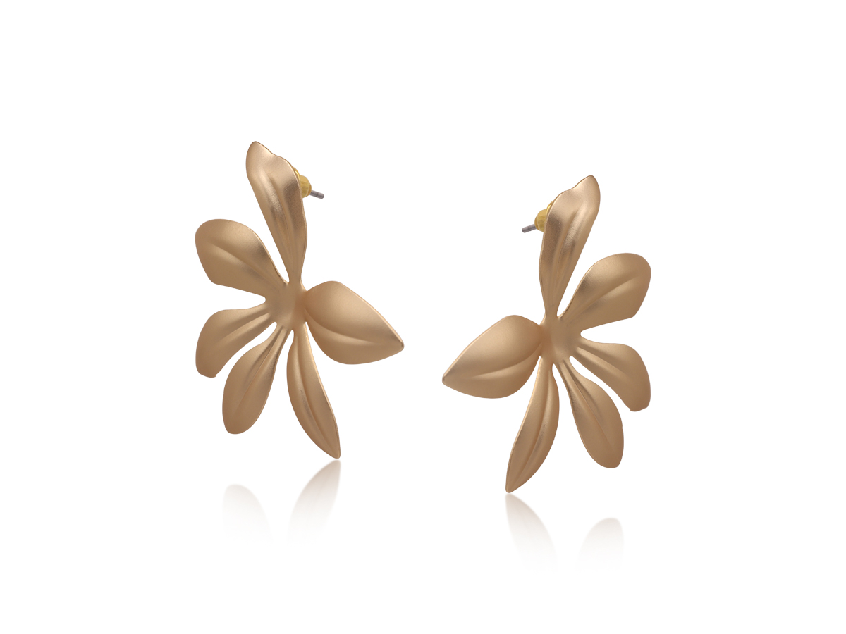 Picture of GOLD GINEVRA CUT OUT MATTE FLOWER EARRINGS